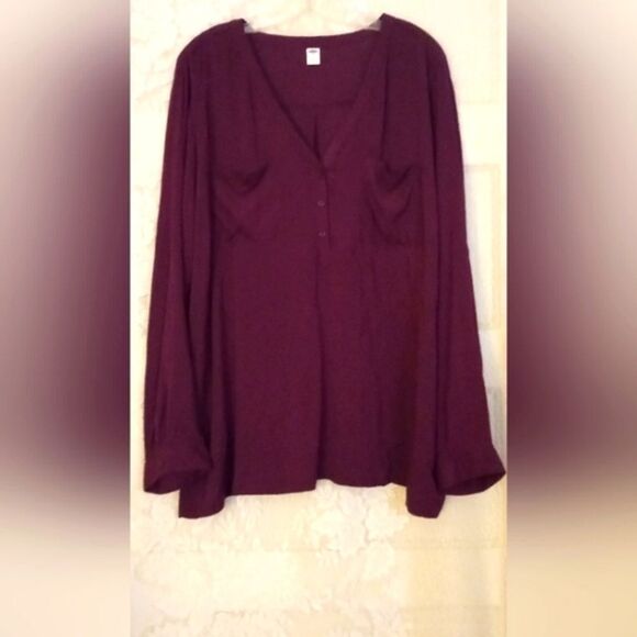 OLD NAVY PLUS SIZE TOP - Picture 1 of 9